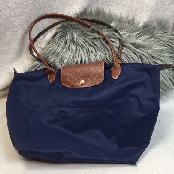 Longchamp Handbags - Navy Blue Longchamp Le Pliage tote Large